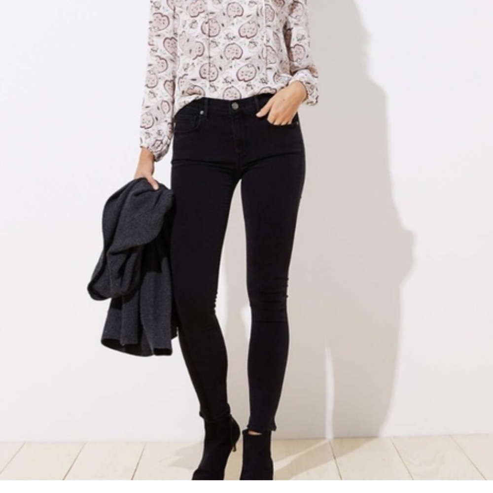 NWOT- Ann Taylor Loft Black Skinny Jeans- Slim Pockets🖤